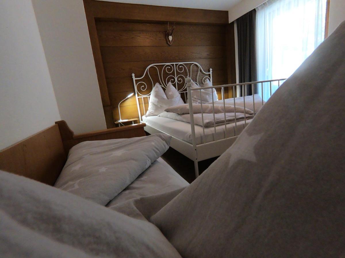Pension Jagerhof - Sommercard Inkl - 5 Min Zum Hochzeiger イェルツェンス エクステリア 写真