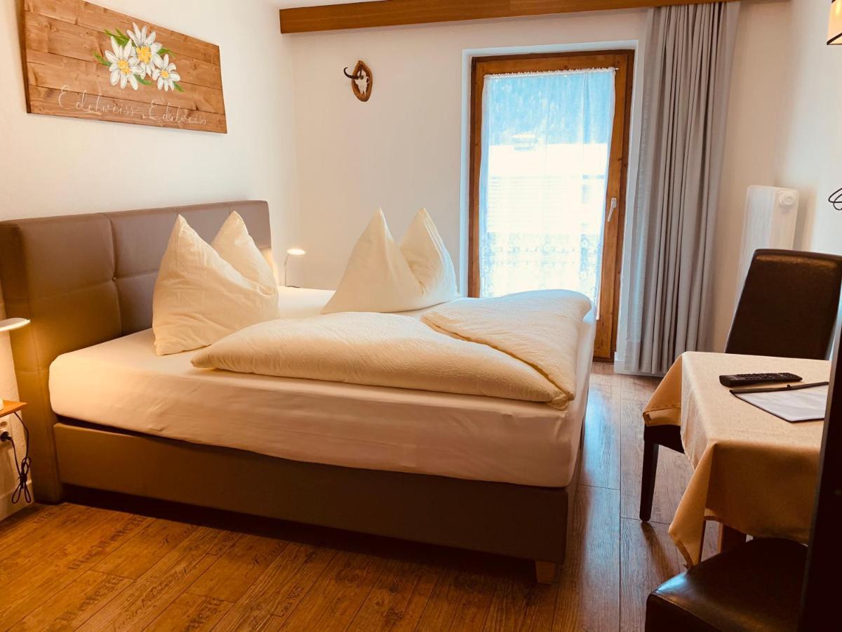 Pension Jagerhof - Sommercard Inkl - 5 Min Zum Hochzeiger イェルツェンス エクステリア 写真