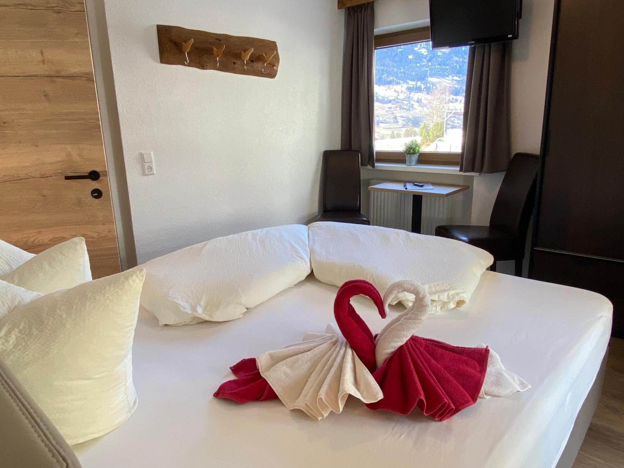 Pension Jagerhof - Sommercard Inkl - 5 Min Zum Hochzeiger イェルツェンス エクステリア 写真